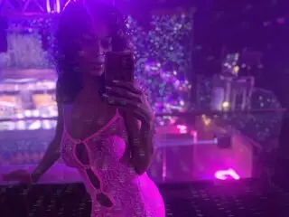RoyalHayes video shows pussy