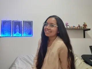 UmaHudson cam porn video